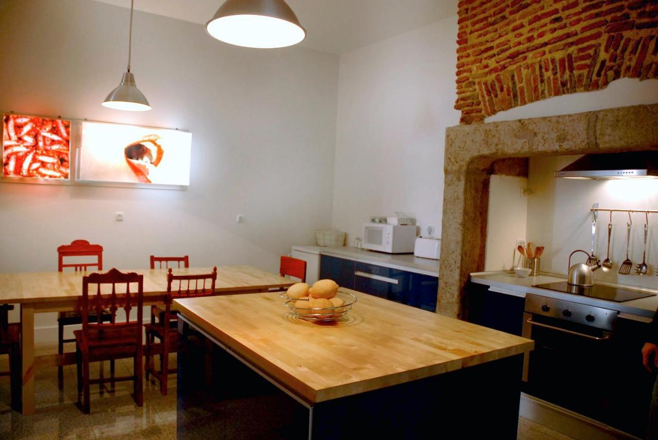 Hostel Lounge *