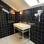 Lisbon Lounge Hostel